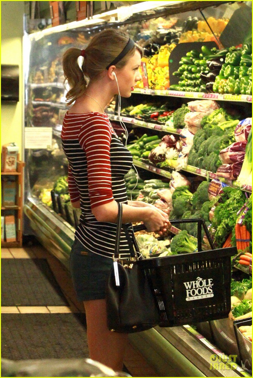 Taylor Swift  Photoshoot