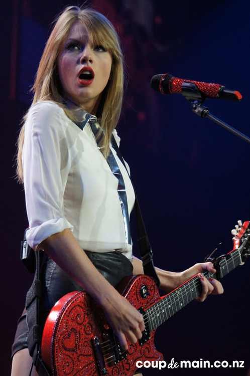 Taylor Swift  Photoshoot