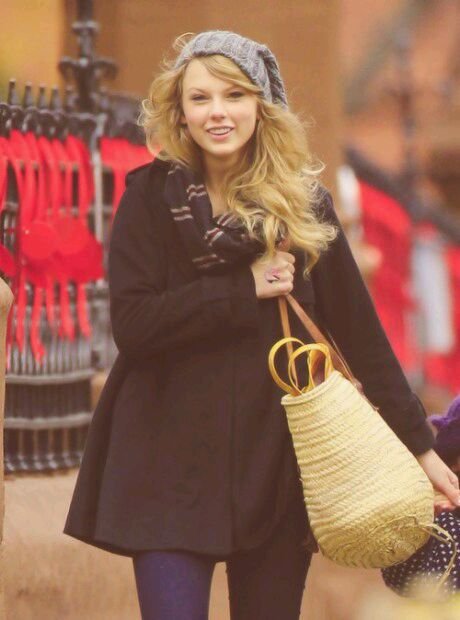Taylor Swift  Photoshoot