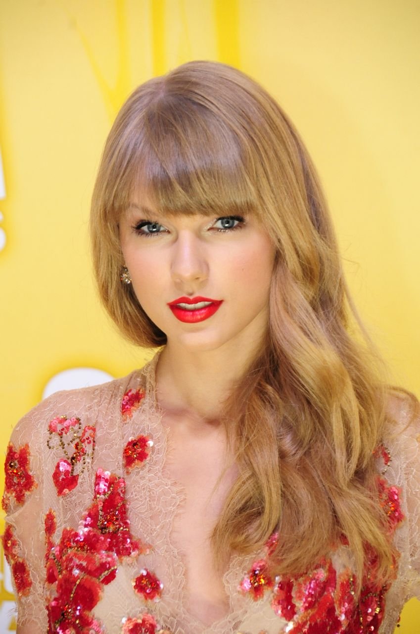 Taylor Swift  Photoshoot