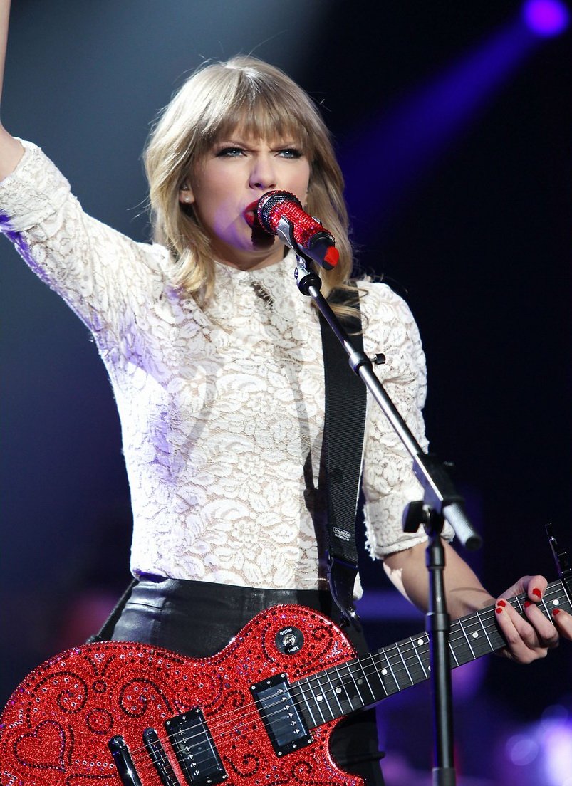 Taylor Swift  Photoshoot