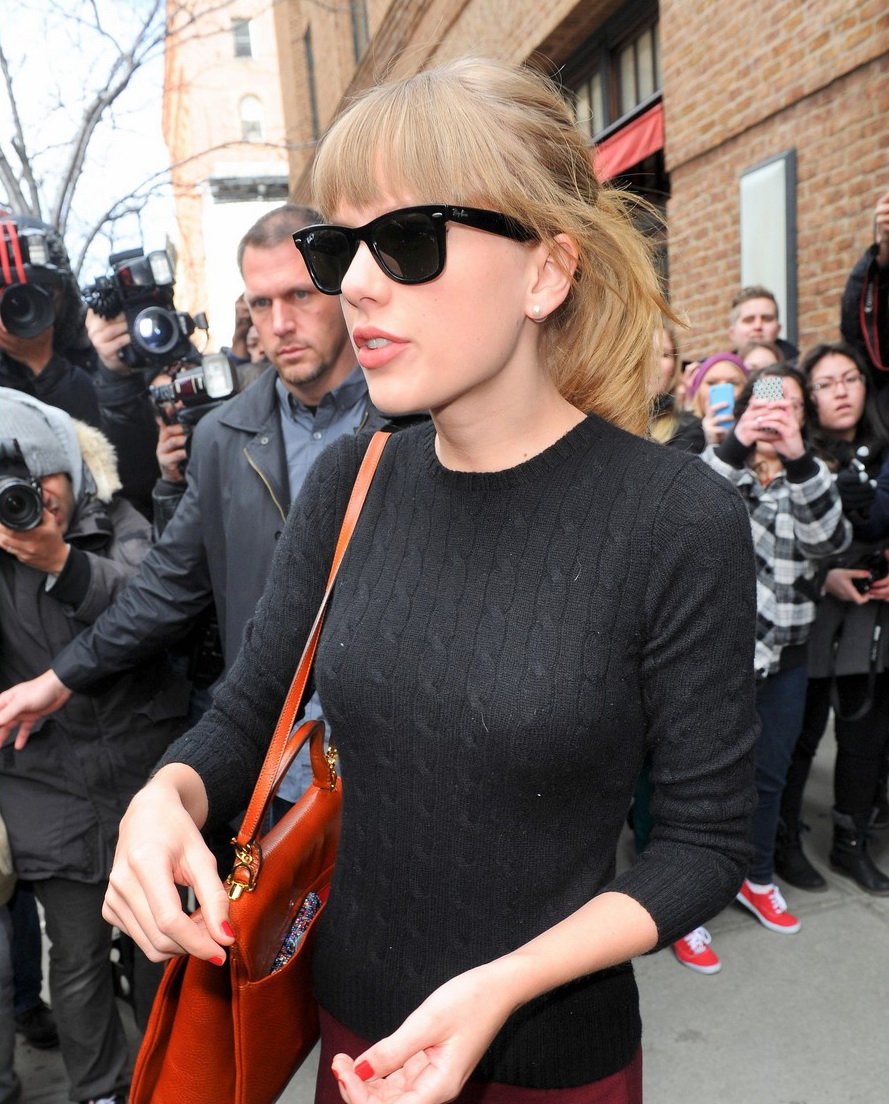 Taylor Swift  Photoshoot