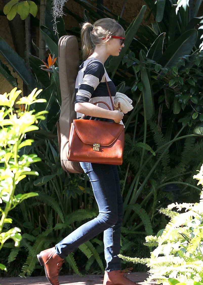 Taylor Swift  Photoshoot