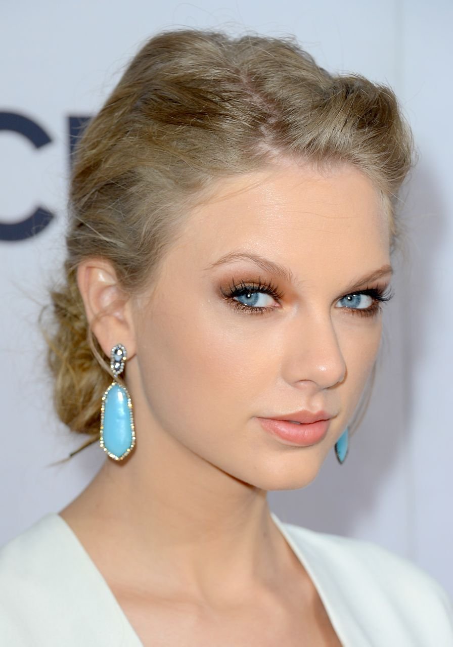 Taylor Swift  Photoshoot