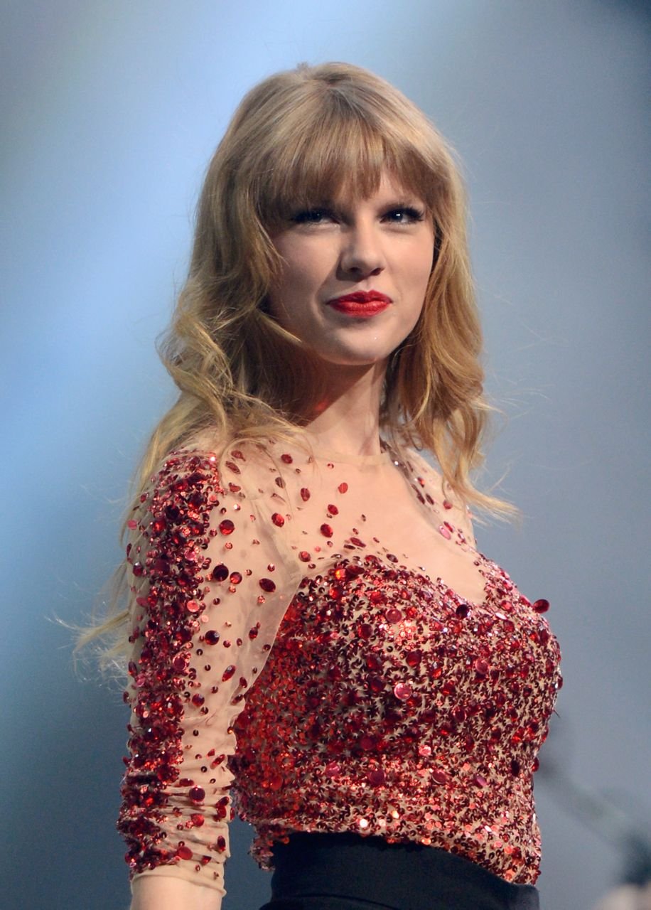 Taylor Swift  Photoshoot