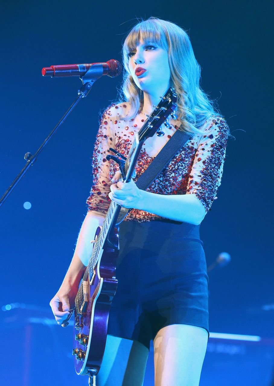 Taylor Swift  Photoshoot