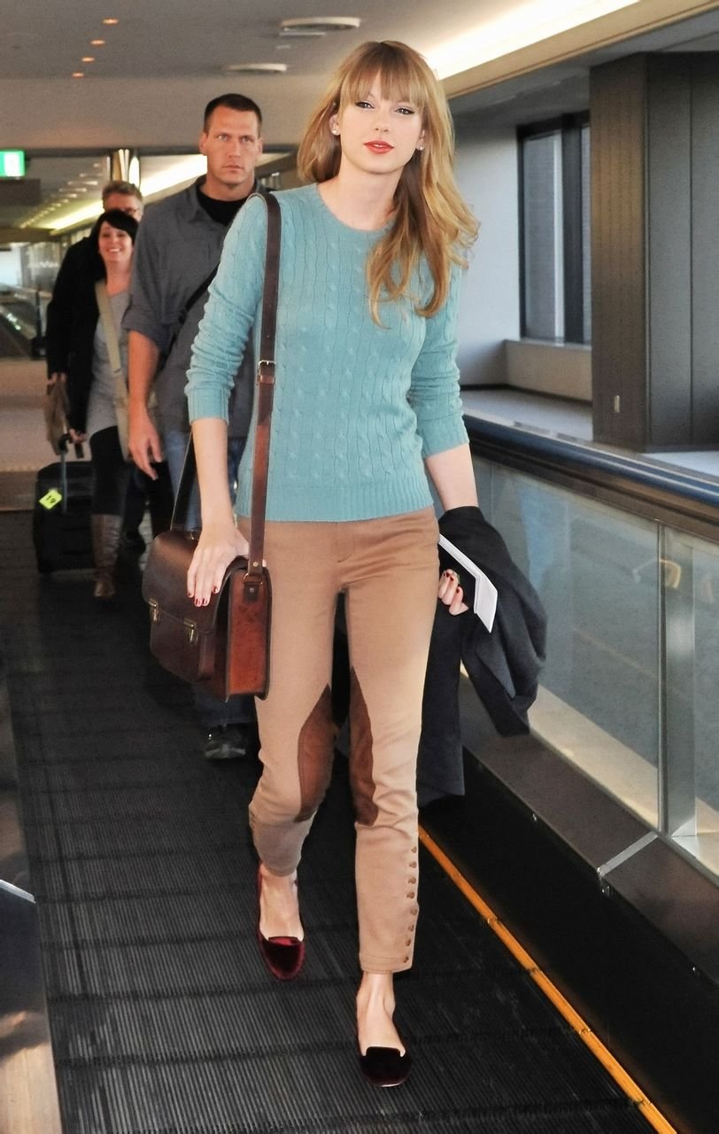 Taylor Swift  Photoshoot