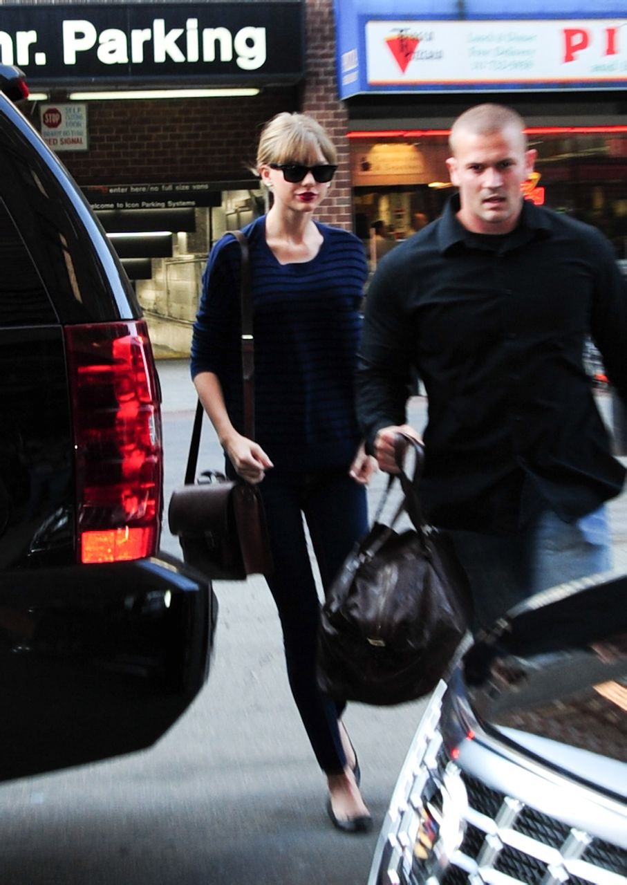 Taylor Swift  Photoshoot