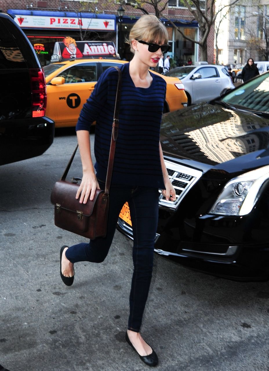Taylor Swift  Photoshoot