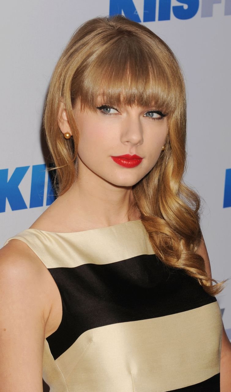 Taylor Swift  Photoshoot