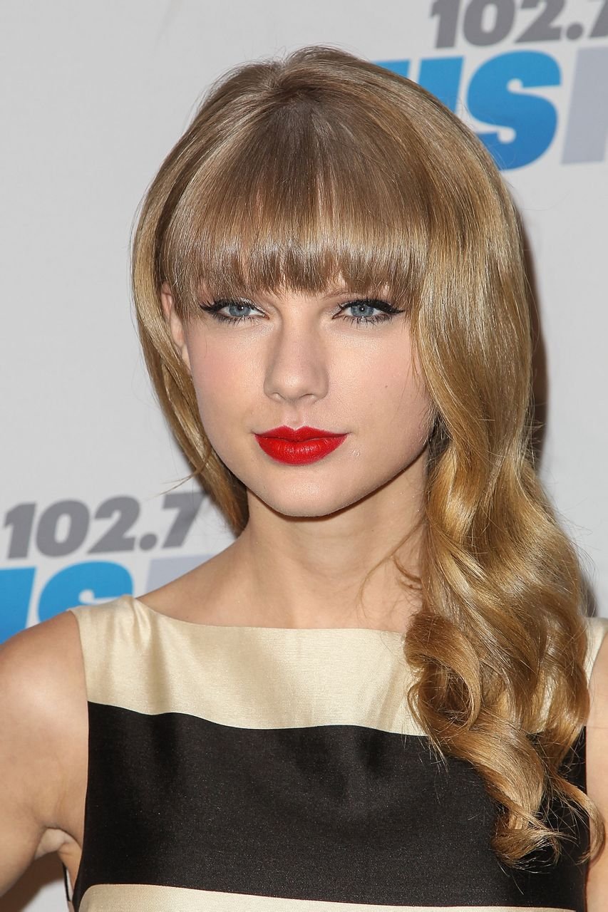 Taylor Swift  Photoshoot