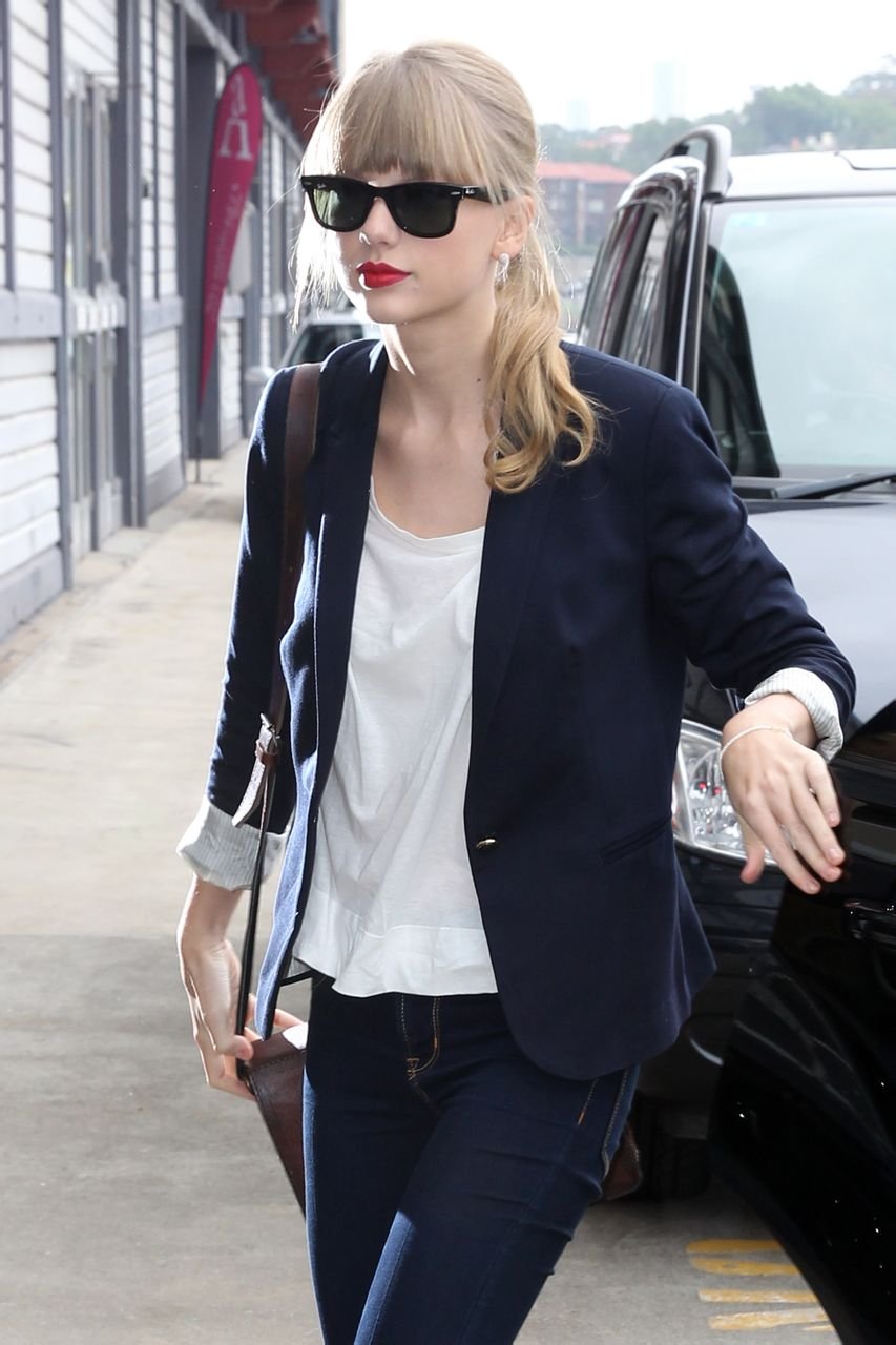 Taylor Swift  Photoshoot