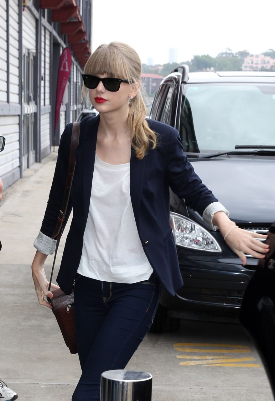 Taylor Swift  Photoshoot