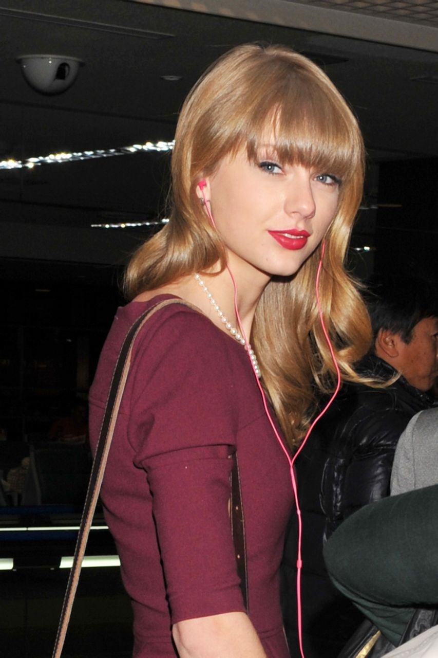 Taylor Swift  Photoshoot