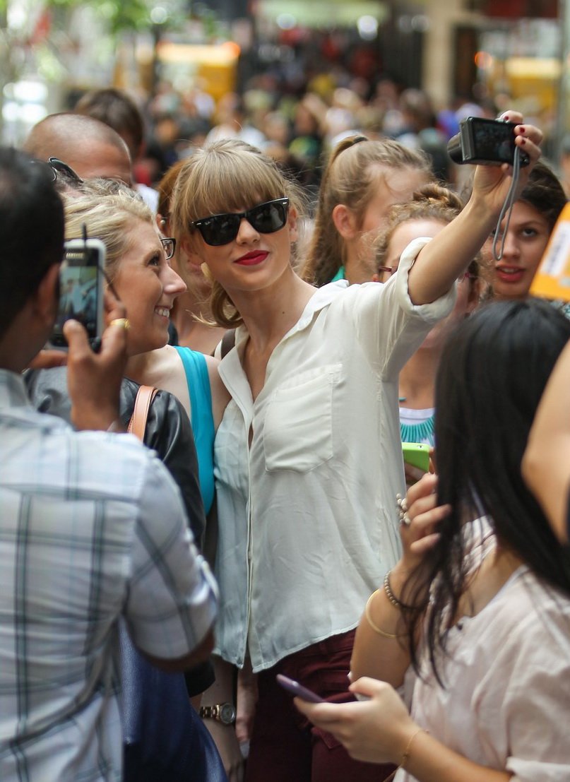 Taylor Swift  Photoshoot
