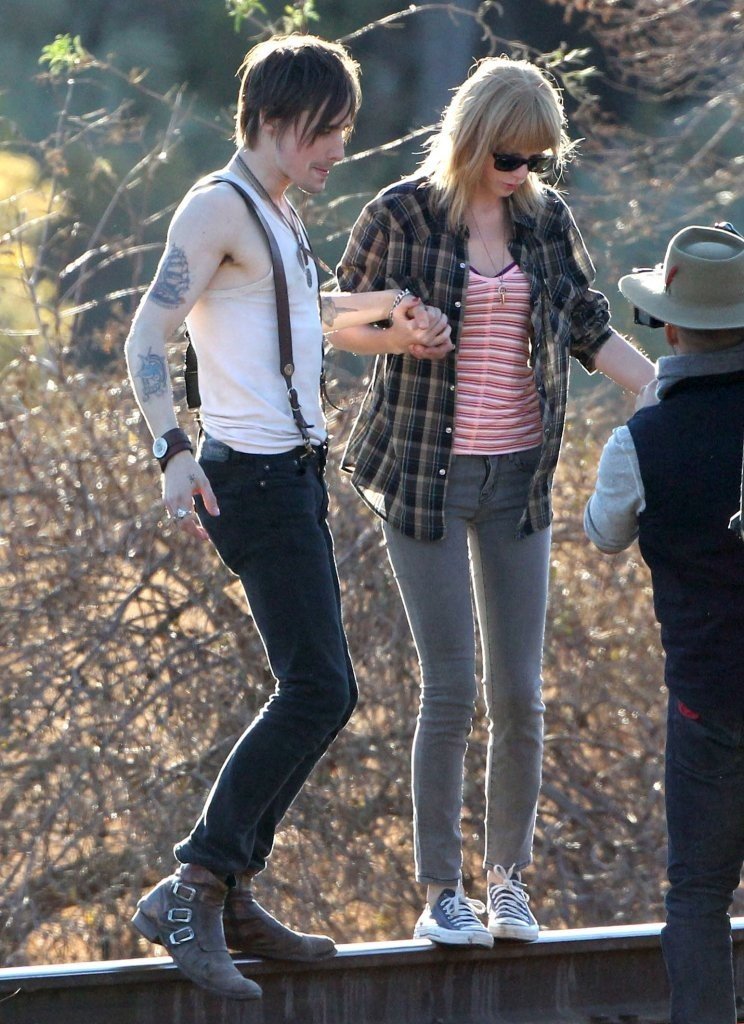 Taylor Swift  Photoshoot