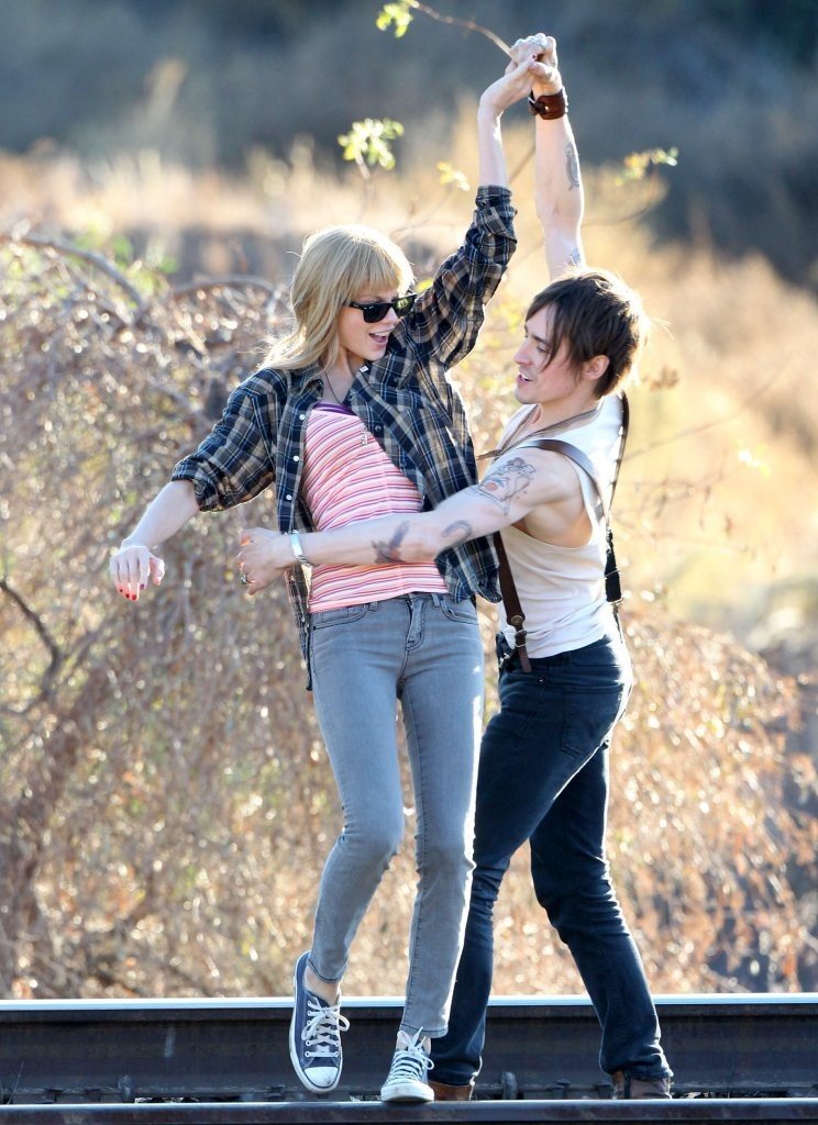 Taylor Swift  Photoshoot