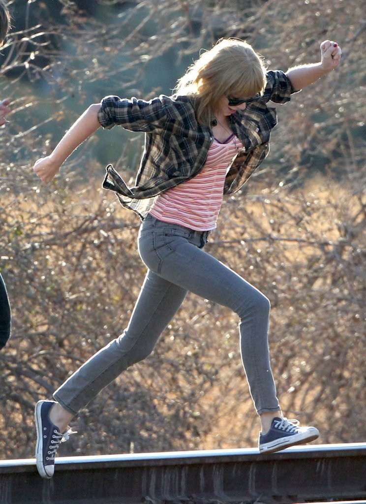 Taylor Swift  Photoshoot