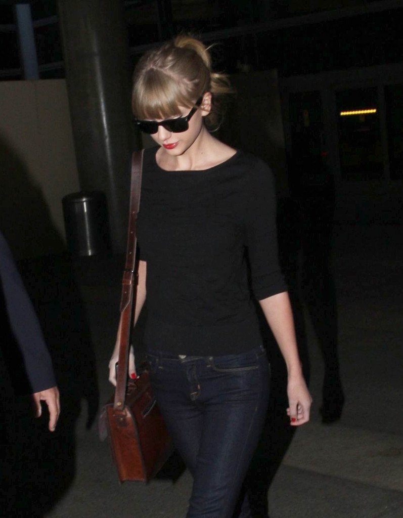 Taylor Swift  Photoshoot