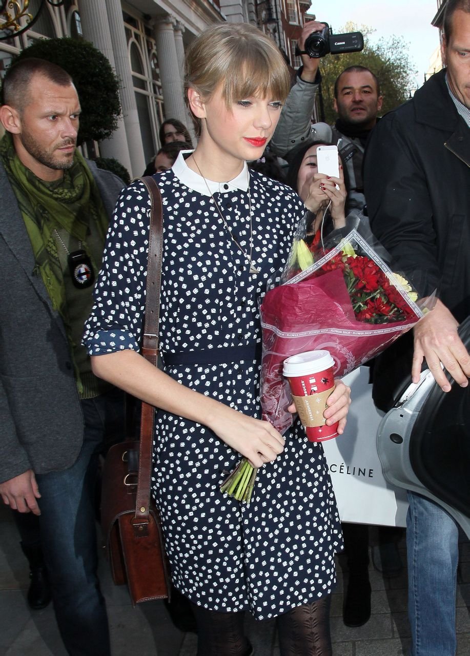 Taylor Swift  Photoshoot