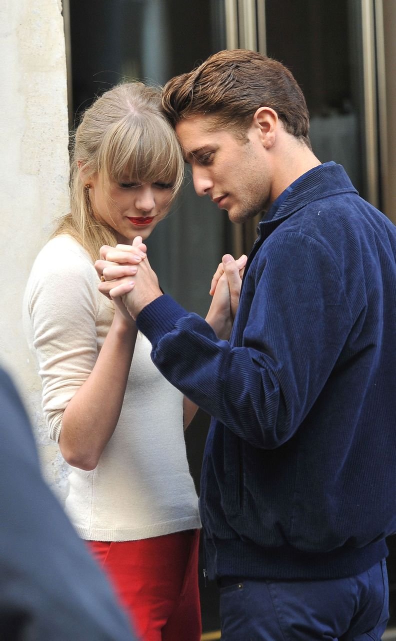 Taylor Swift  Photoshoot