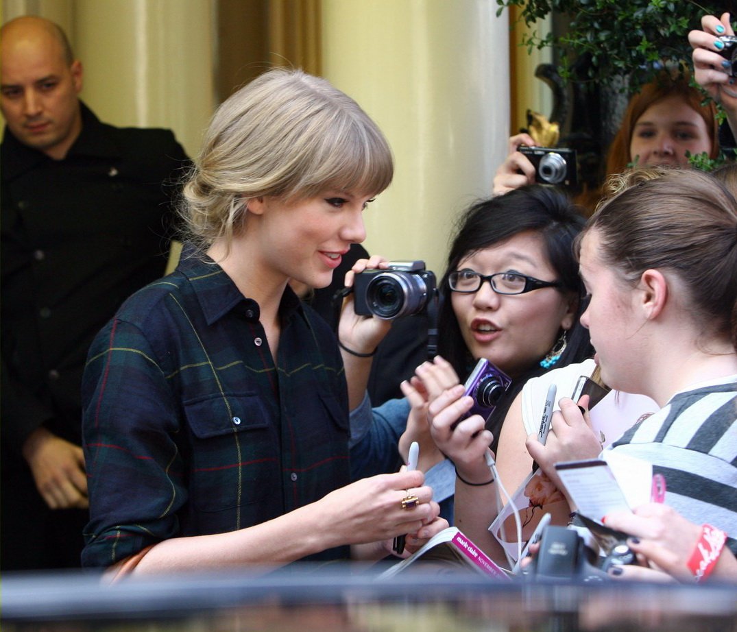 Taylor Swift  Photoshoot
