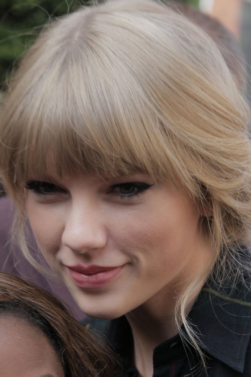 Taylor Swift  Photoshoot