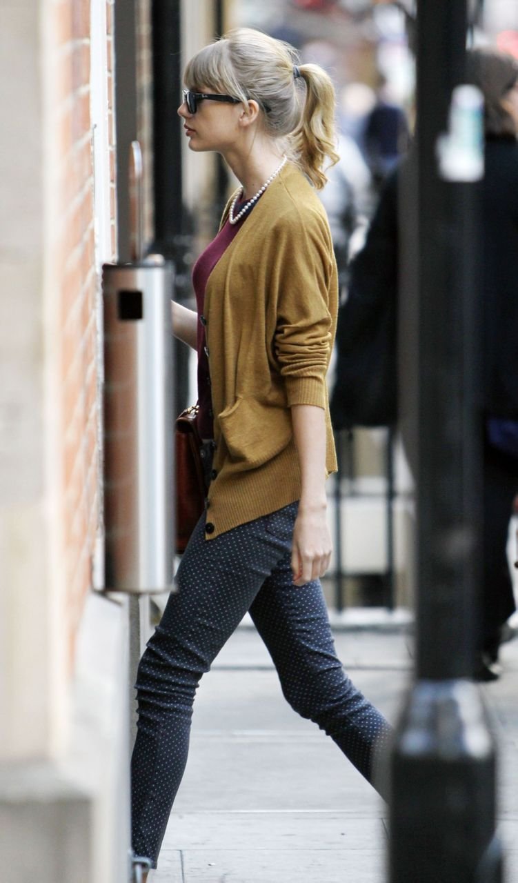 Taylor Swift  Photoshoot