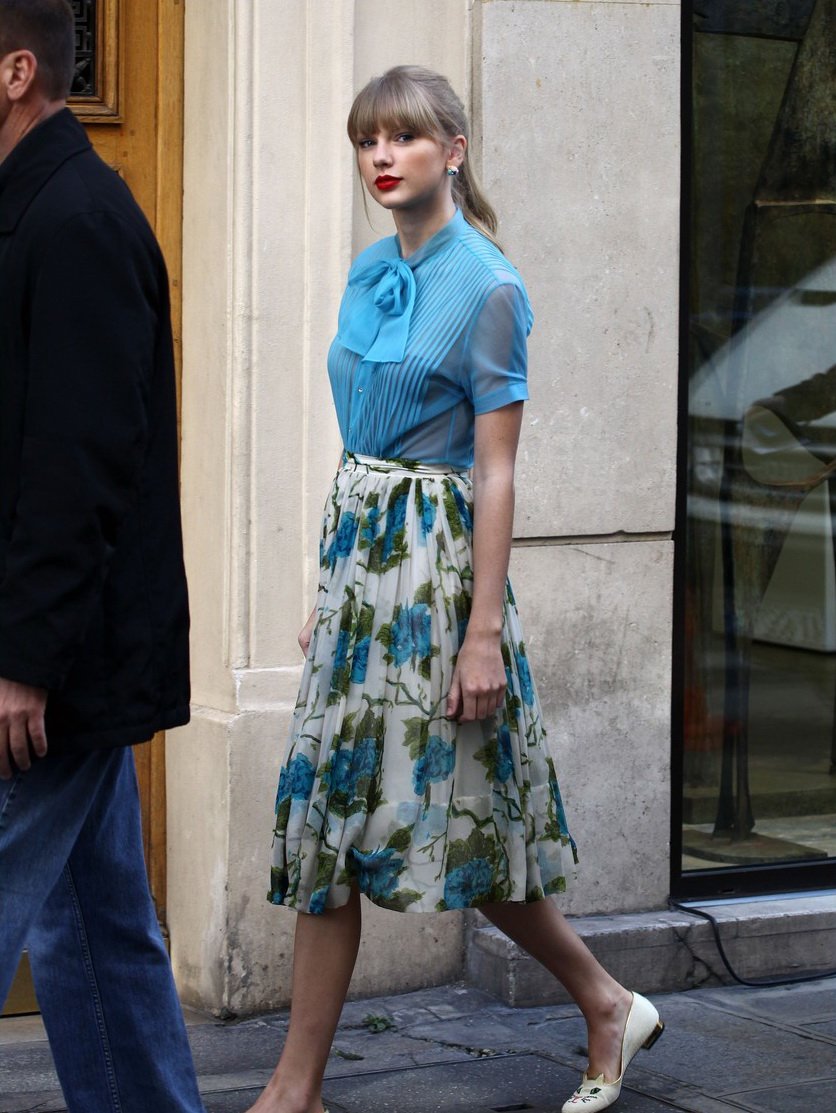 Taylor Swift  Photoshoot
