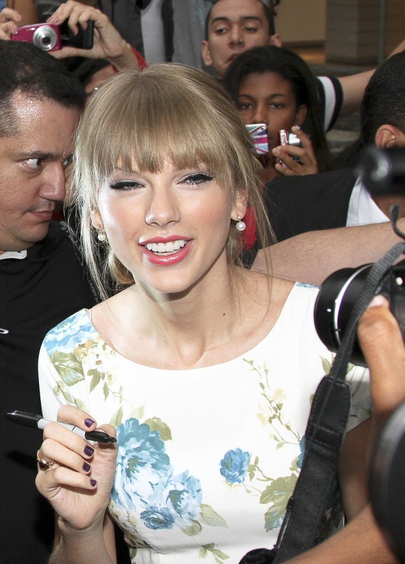 Taylor Swift  Photoshoot