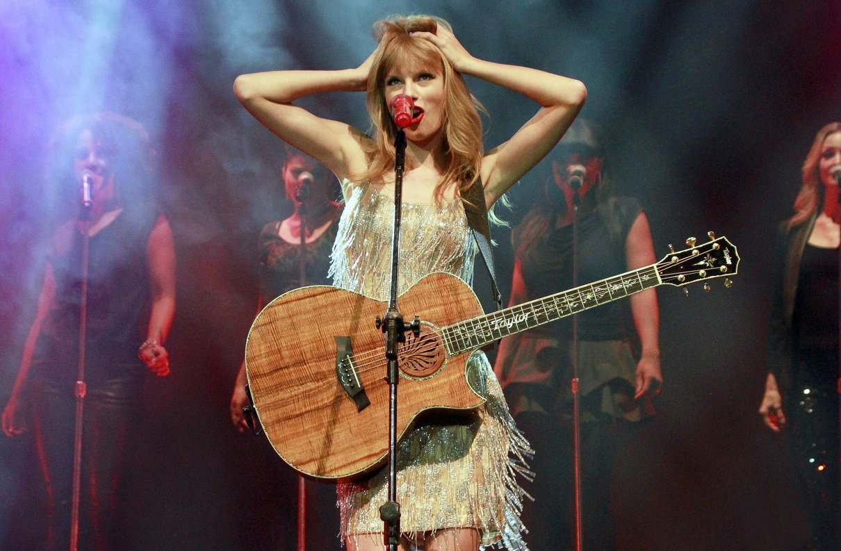 Taylor Swift  Photoshoot