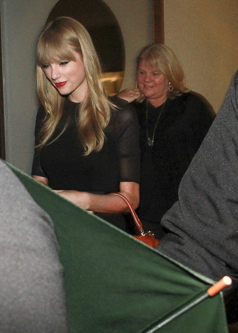 Taylor Swift  Photoshoot