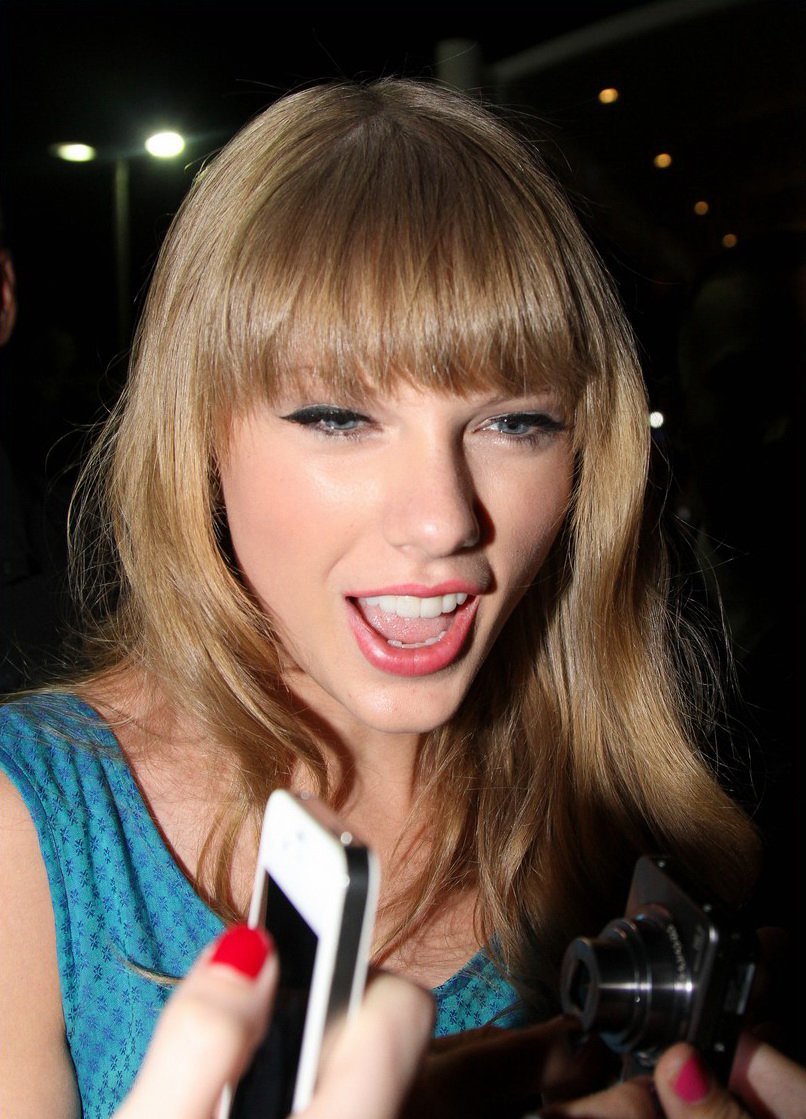 Taylor Swift  Photoshoot
