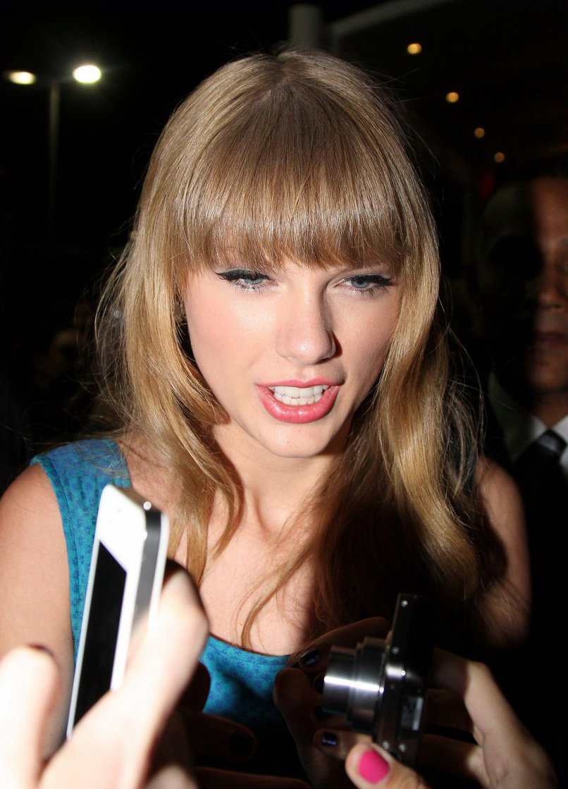 Taylor Swift  Photoshoot