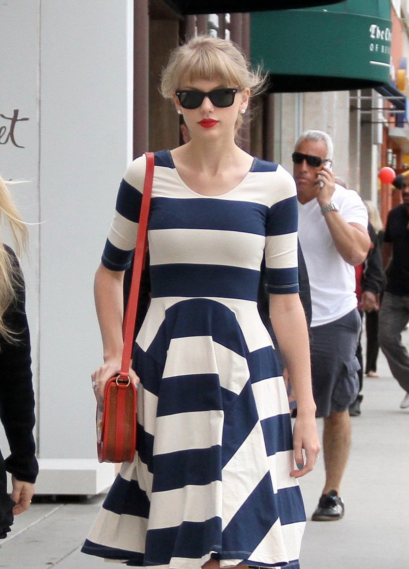Taylor Swift  Photoshoot