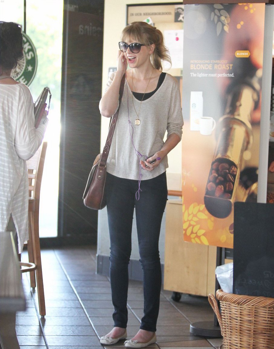 Taylor Swift  Photoshoot