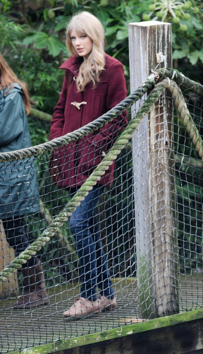 Taylor Swift  Photoshoot