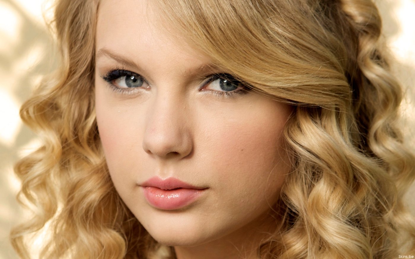 Taylor Swift  Photoshoot