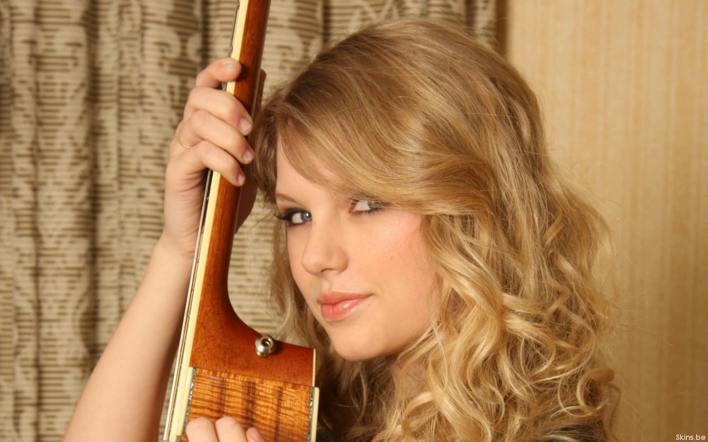 Taylor Swift  Photoshoot