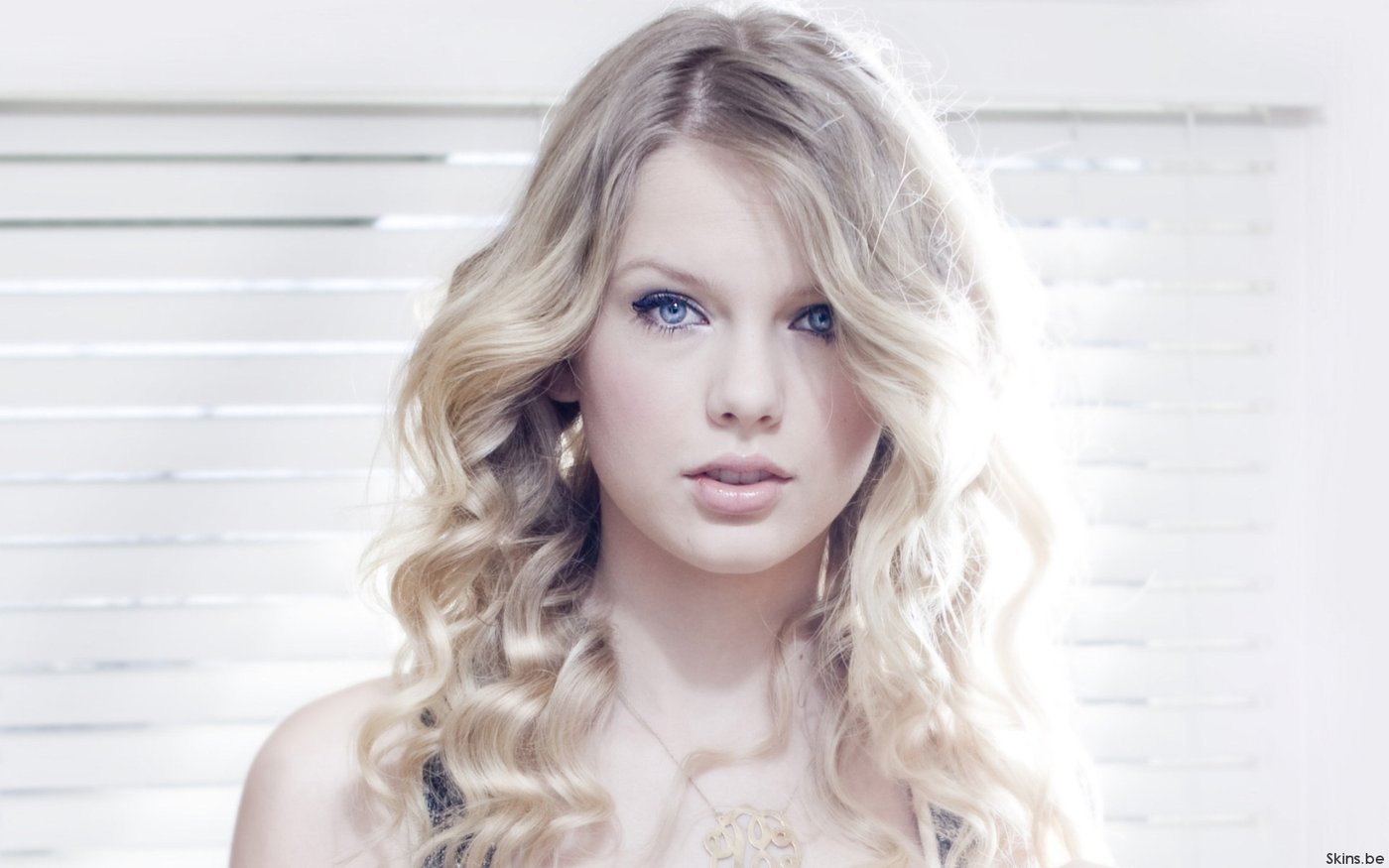 Taylor Swift  Photoshoot